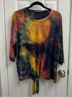Brittany Black Multicolor Tie-Front Raglan Sweatshirt